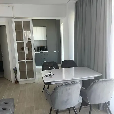 Anais Bel Air Luxury Nord Apartament *